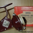 Shakespeare Spinning reel 2052 - model EE + karton - navij�k z roku 1966